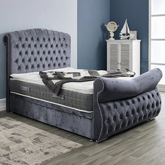Spanish Chesterfield Sleigh